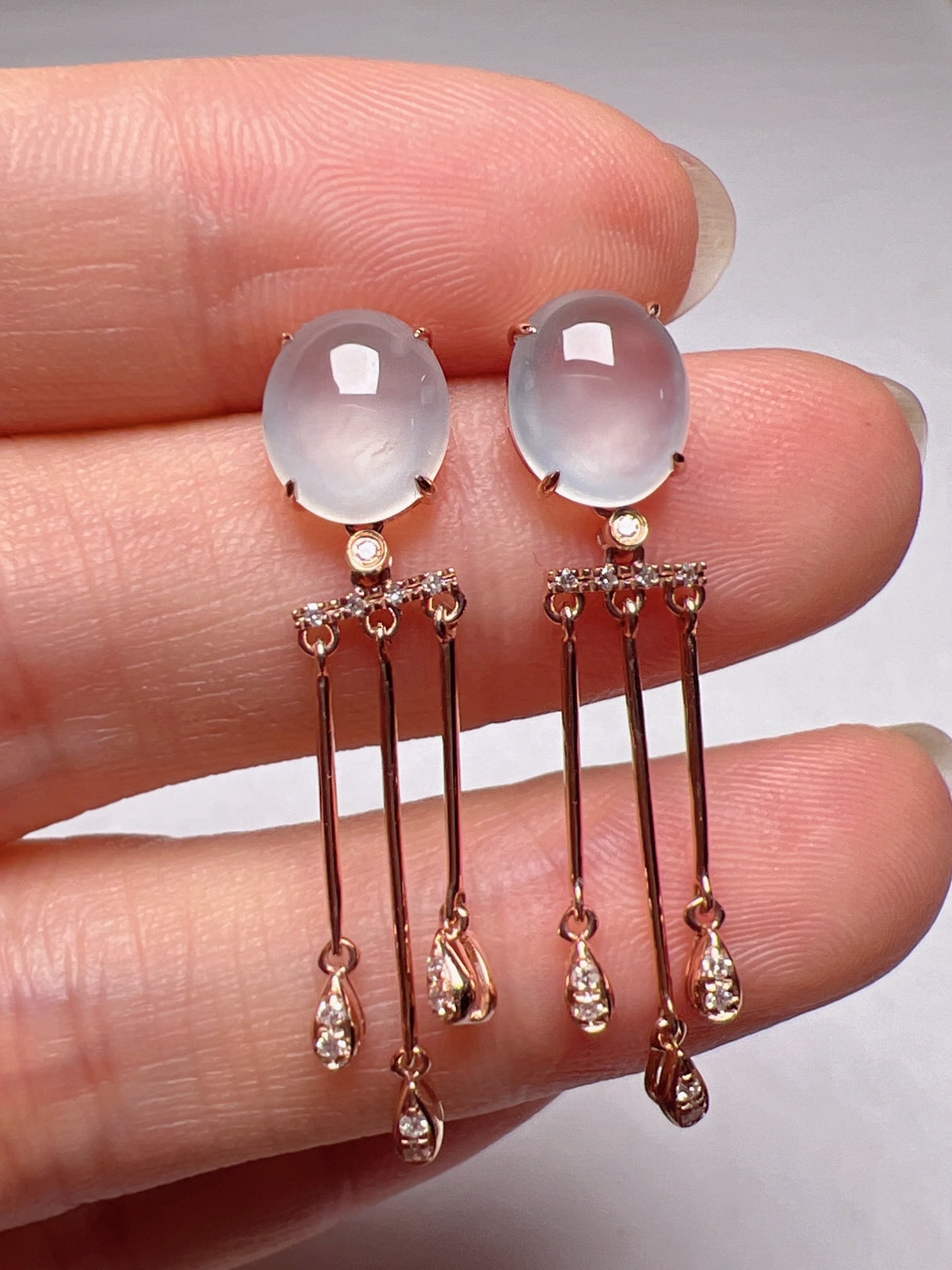 A Pair of Exquisite 18k Gold Diamond Inlaid Jadeite Earrings: A Pair of Exquisite 18k Gold Diamond Inlaid Jadeite Earrings,Size(Loose Stone):0.3inx0.3in 一对18k金钻镶嵌翡翠耳环