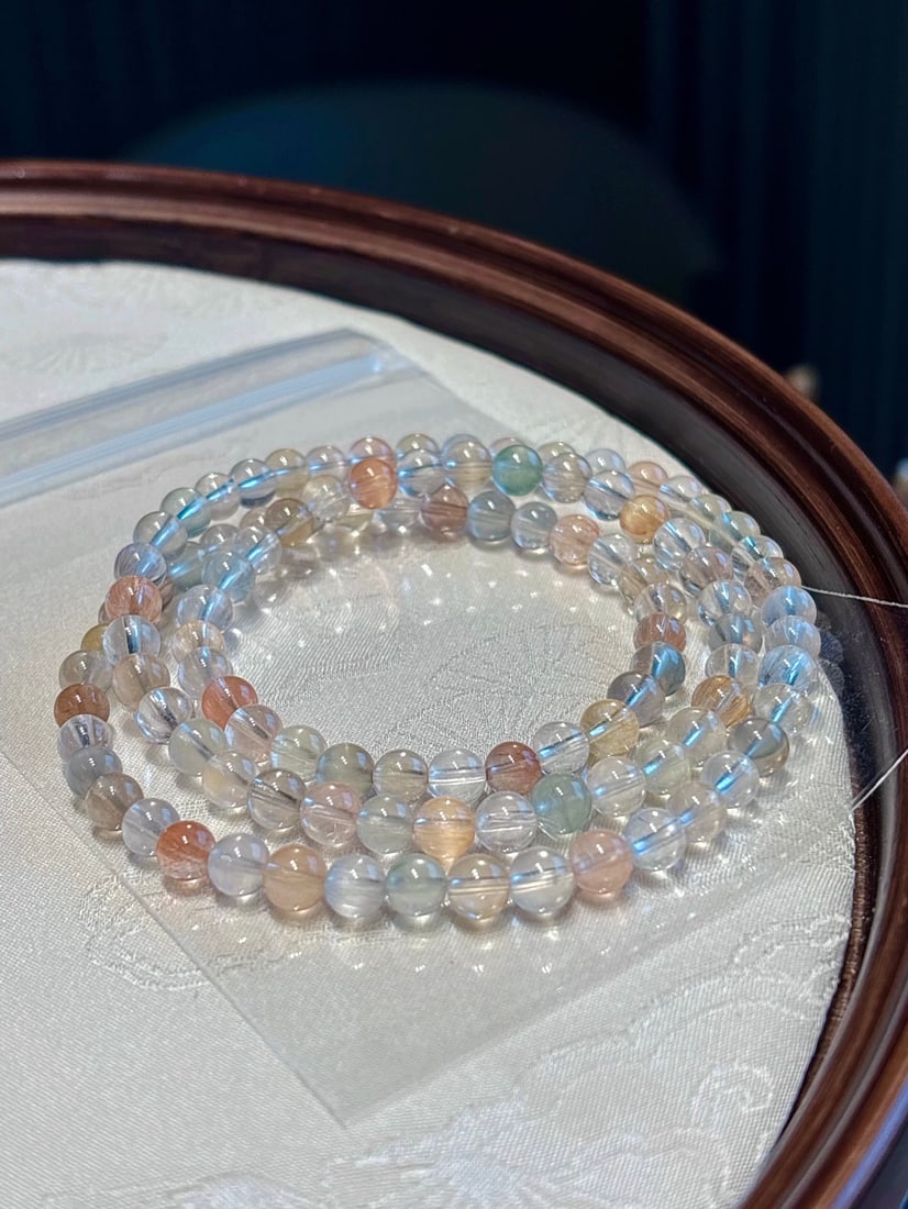 An Exquisite Crystal Bracelet - 3