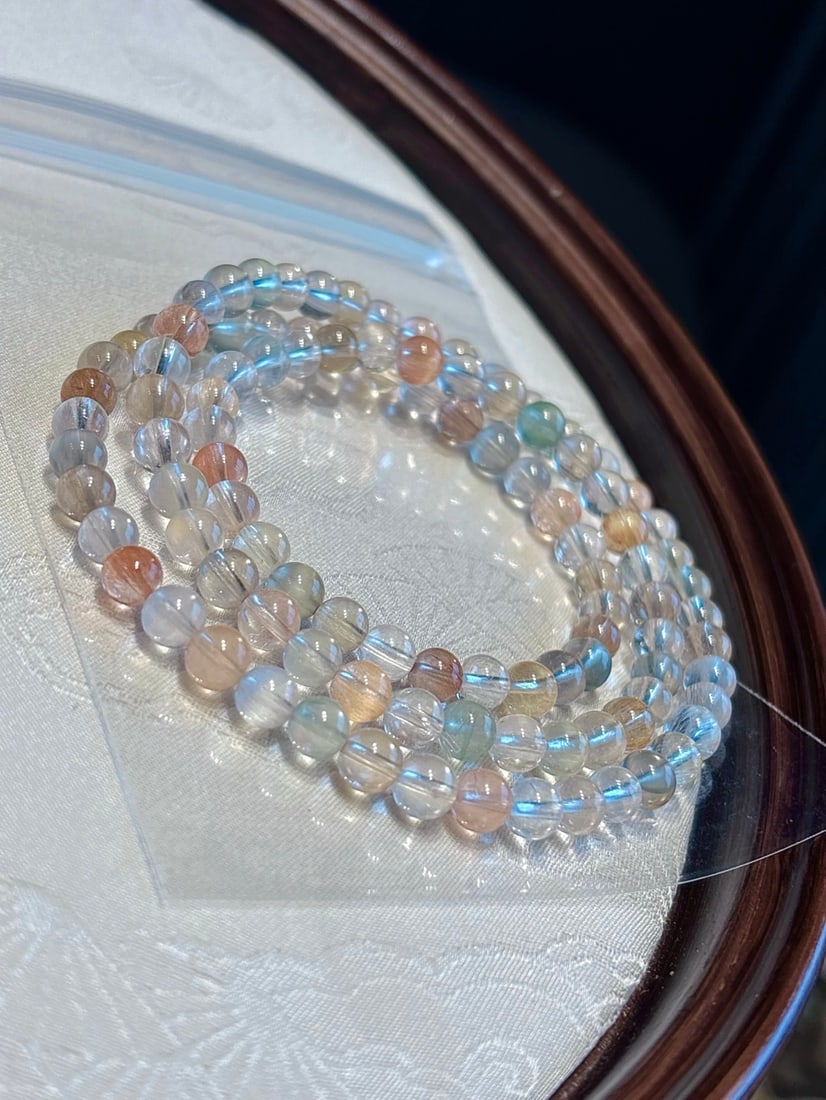An Exquisite Crystal Bracelet - 4