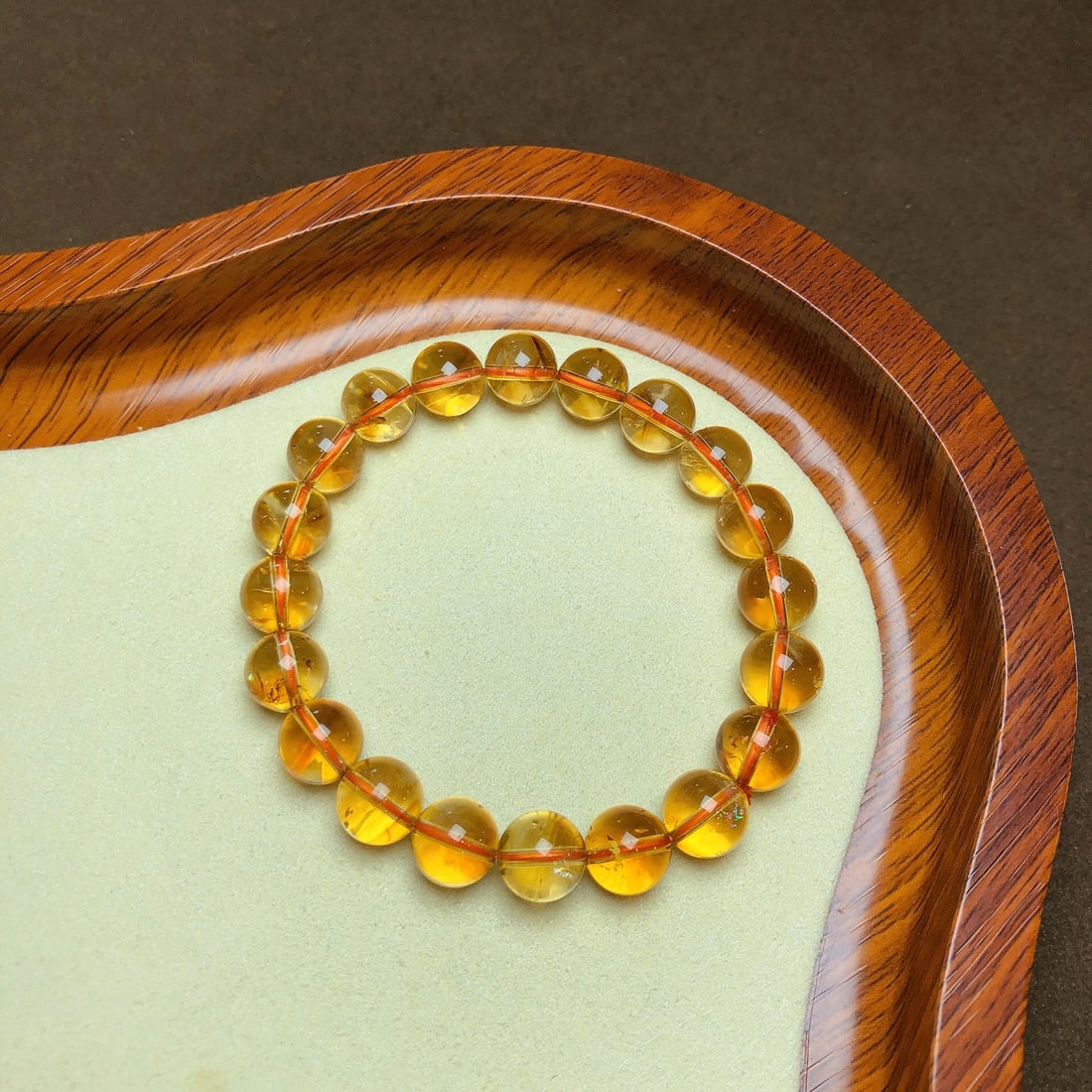 An Exquisite Crystal Bracelet: An Exquisite Crystal Bracelet,Size:0.4in,Weight:27.4g 水晶手串