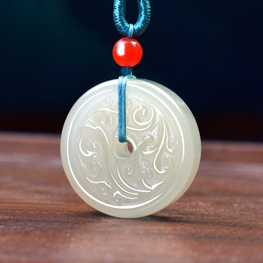 An Exquisite White Jade Pendant - 2