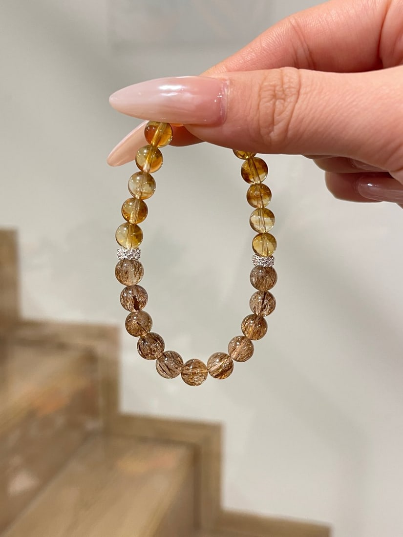 An Exquisite Crystal Bracelet - 12