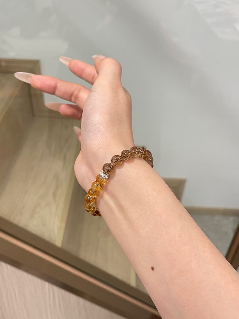 An Exquisite Crystal Bracelet - 3