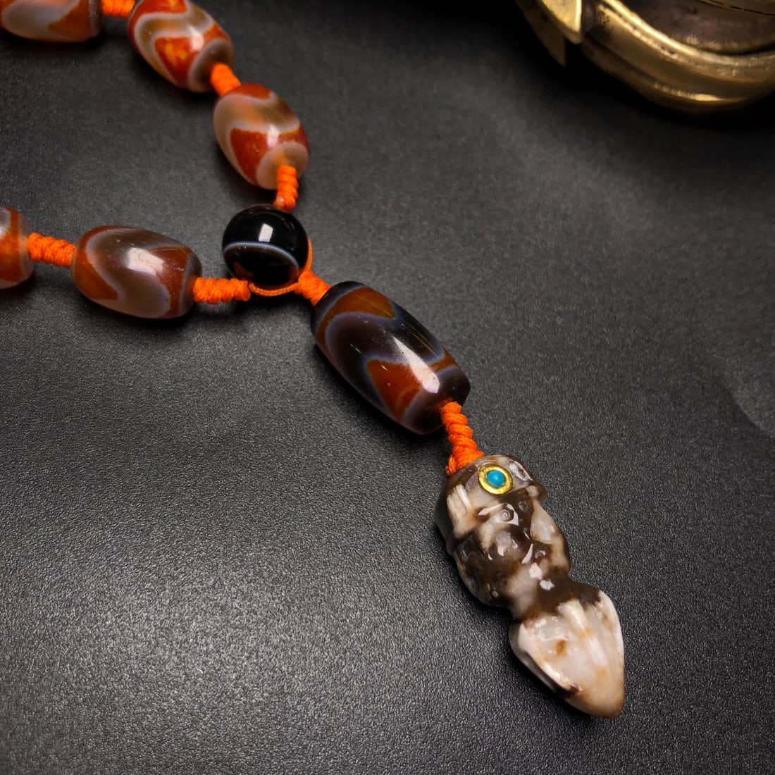 A Precious Dzi Bead Necklace - 6