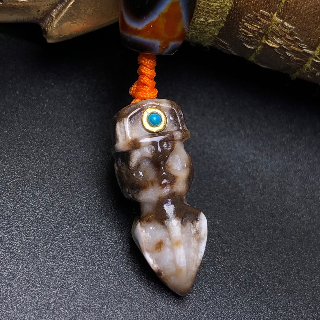 A Precious Dzi Bead Necklace - 7