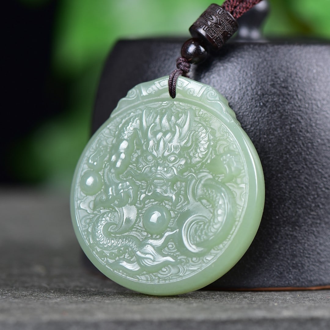 An Exquisite Greenish Jade Dragon Pattern Pendant - 2