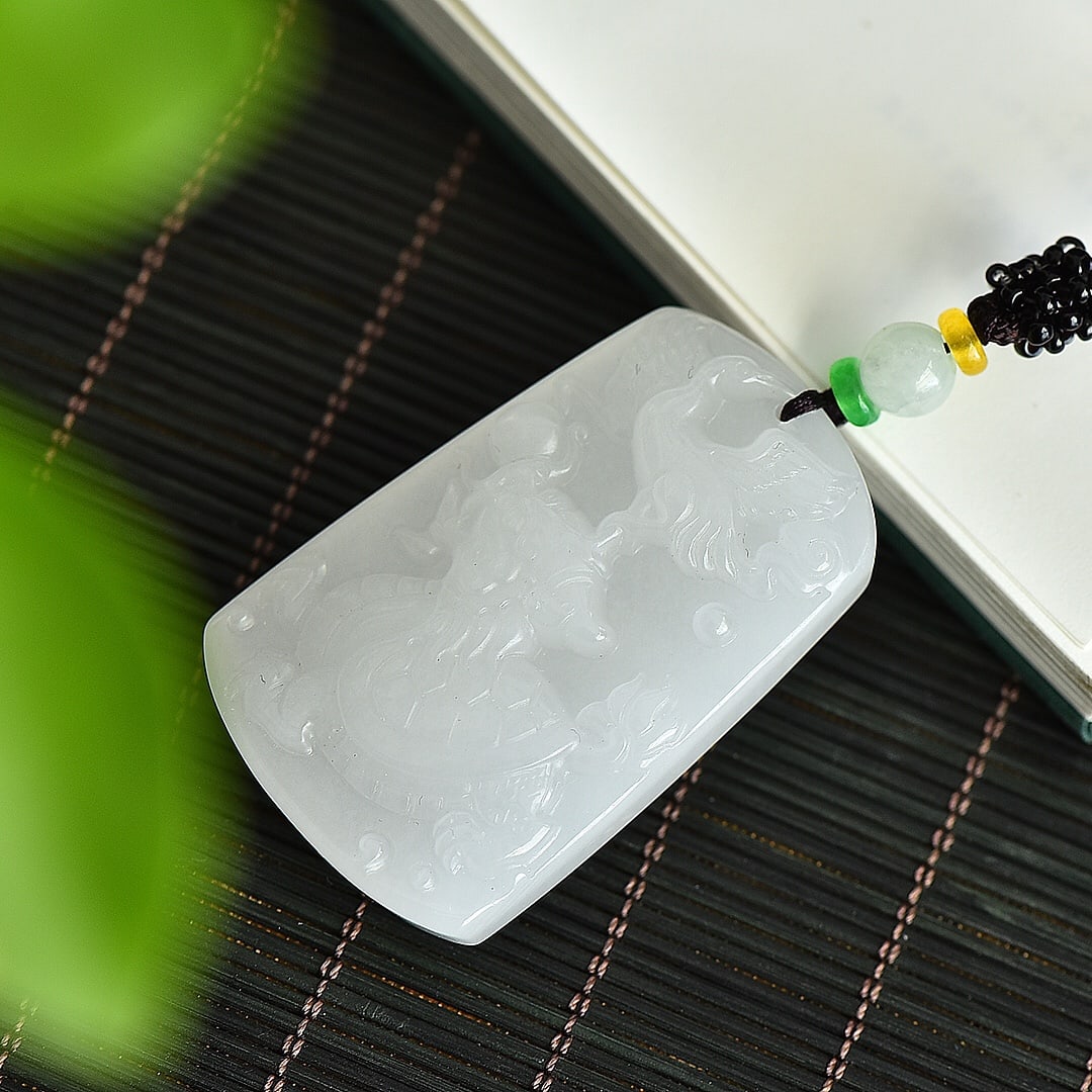 An Exquisite White Jade Auspicious Beast Pattern Pendant - 4