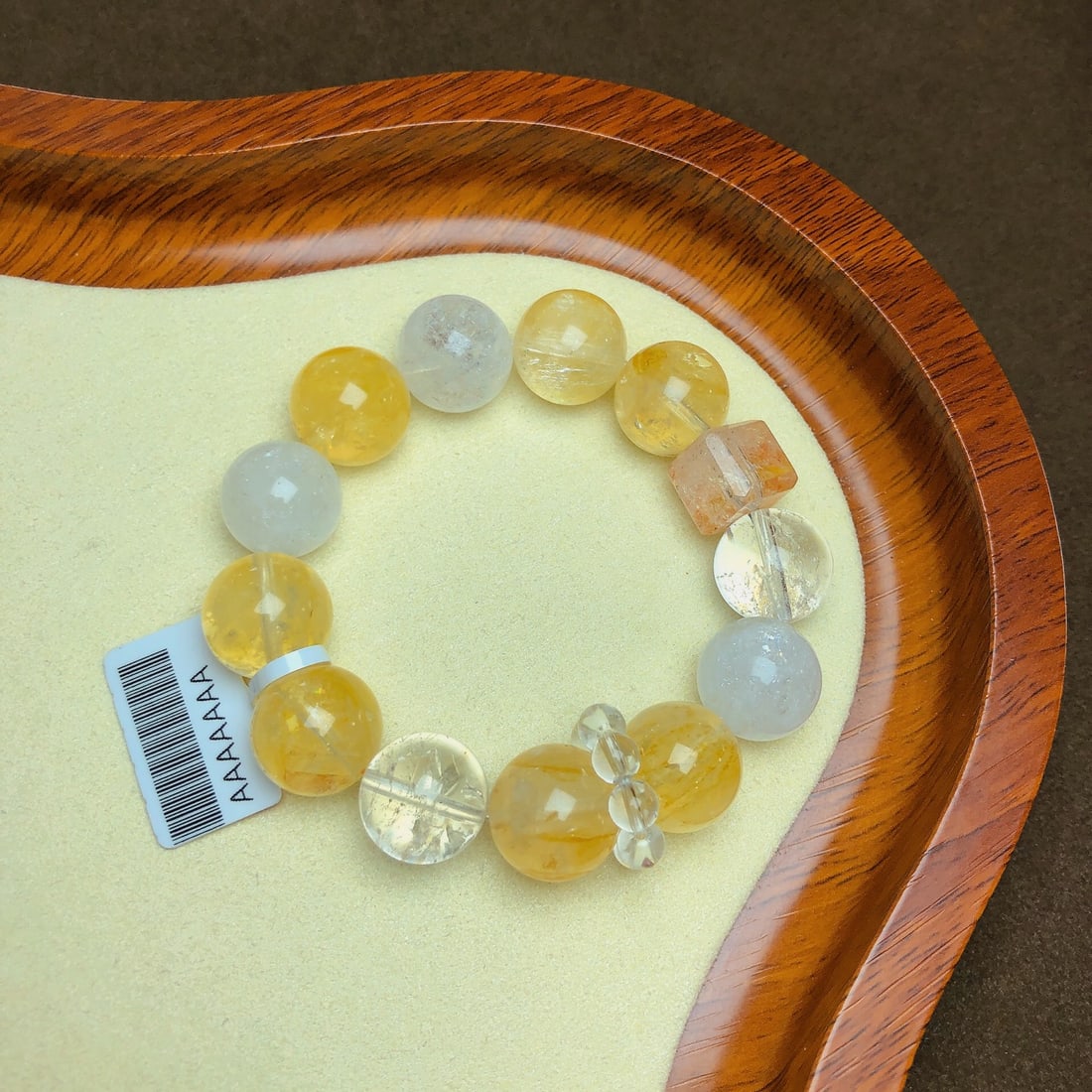 An Exquisite Crystal Bracelet: An Exquisite Crystal Bracelet,Size:0.6in,Weight:56.3g 水晶手串