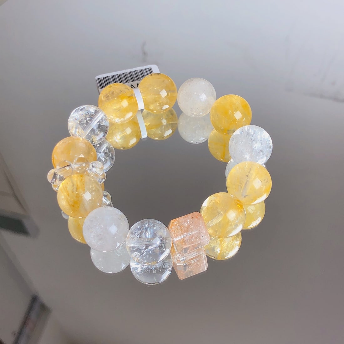An Exquisite Crystal Bracelet - 2