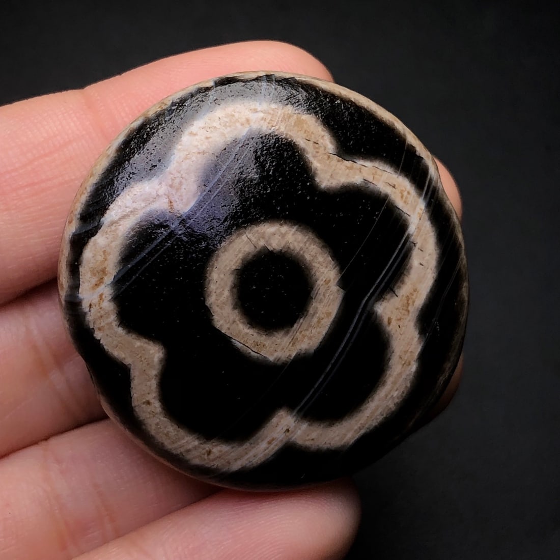 An Exquisite Dzi Bead Pendant - 3