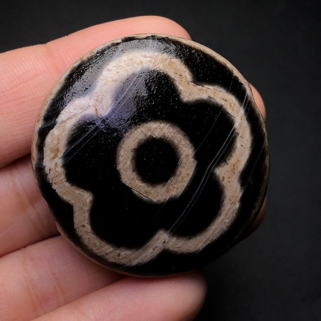 An Exquisite Dzi Bead Pendant - 5