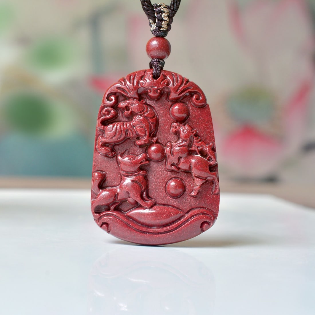 An Exquisite Cinnabar Animal Pattern Pendant - 2