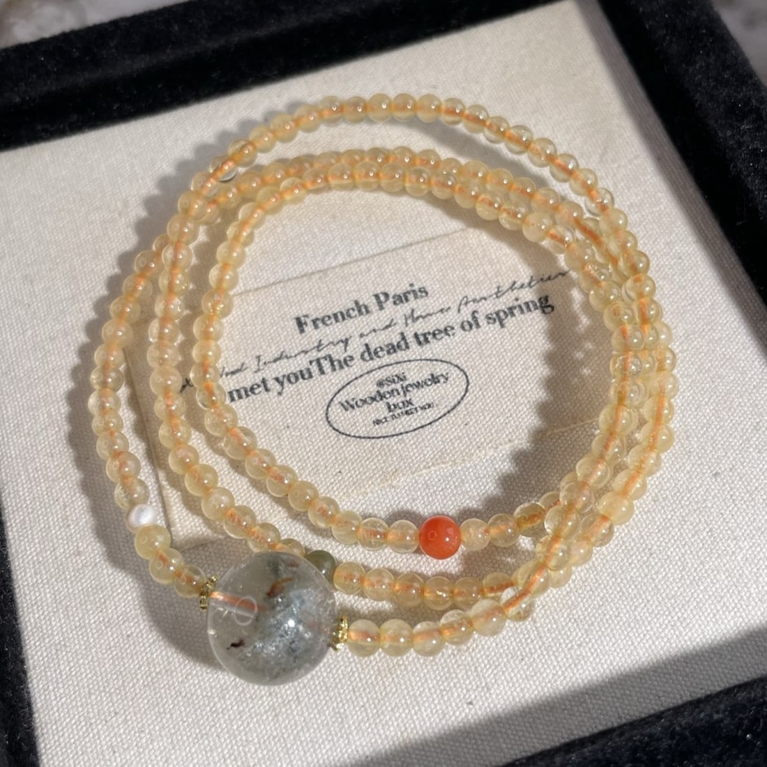 An Exquisite Crystal Bracelet - 2