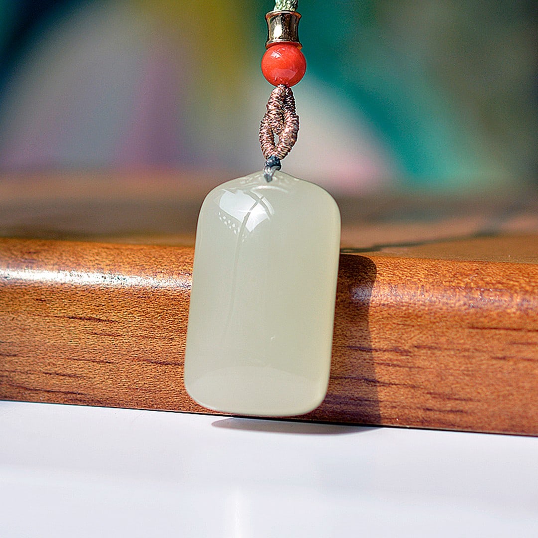 An Exquisite White Jade Pendant: An Exquisite White Jade Pendant,Size:0.7inx1.1in 白玉挂件