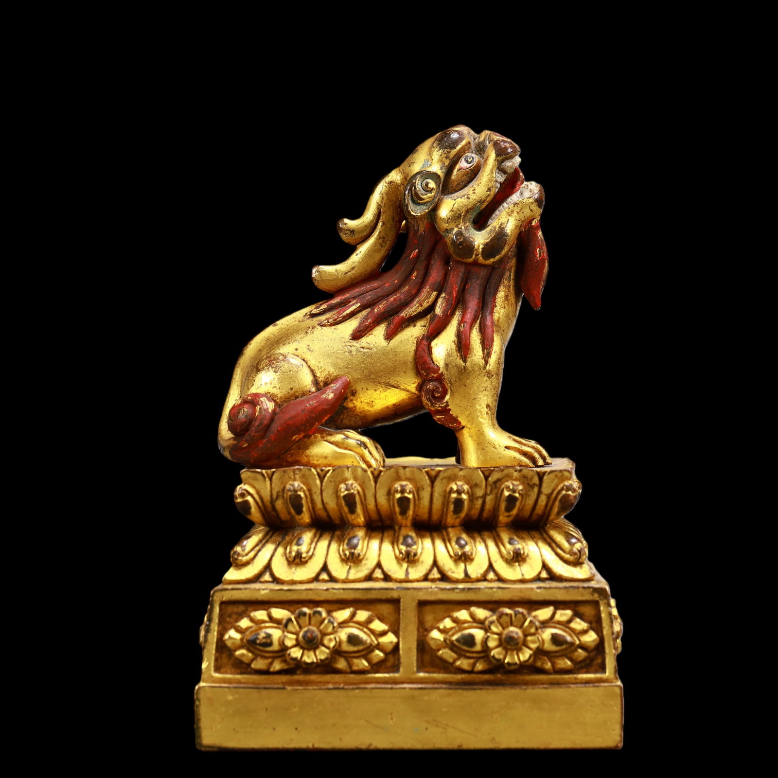 A Exquisite Gilt Bronze Lion: A Exquisite Gilt Bronze Lion Qing Dynasty, China Size:3.3inx3.3inx5.1in Weight:1100g铜鎏金狮子 中国清代 Size:8.5cmx8.5cmx13cm Weight:1100g