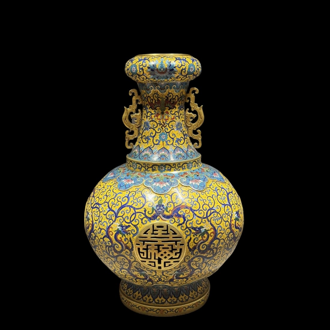 An Exquisite Cloisonne Lotus Pattern Dragon Pattern Double-Ears Vase: An Exquisite Cloisonne Lotus Pattern Dragon Pattern Double-Ears Vase Qing Dynasty, China Qianlong Six-character Mark Size:19.7inx12.6in Weight:10.4kg景泰蓝福寿蒜