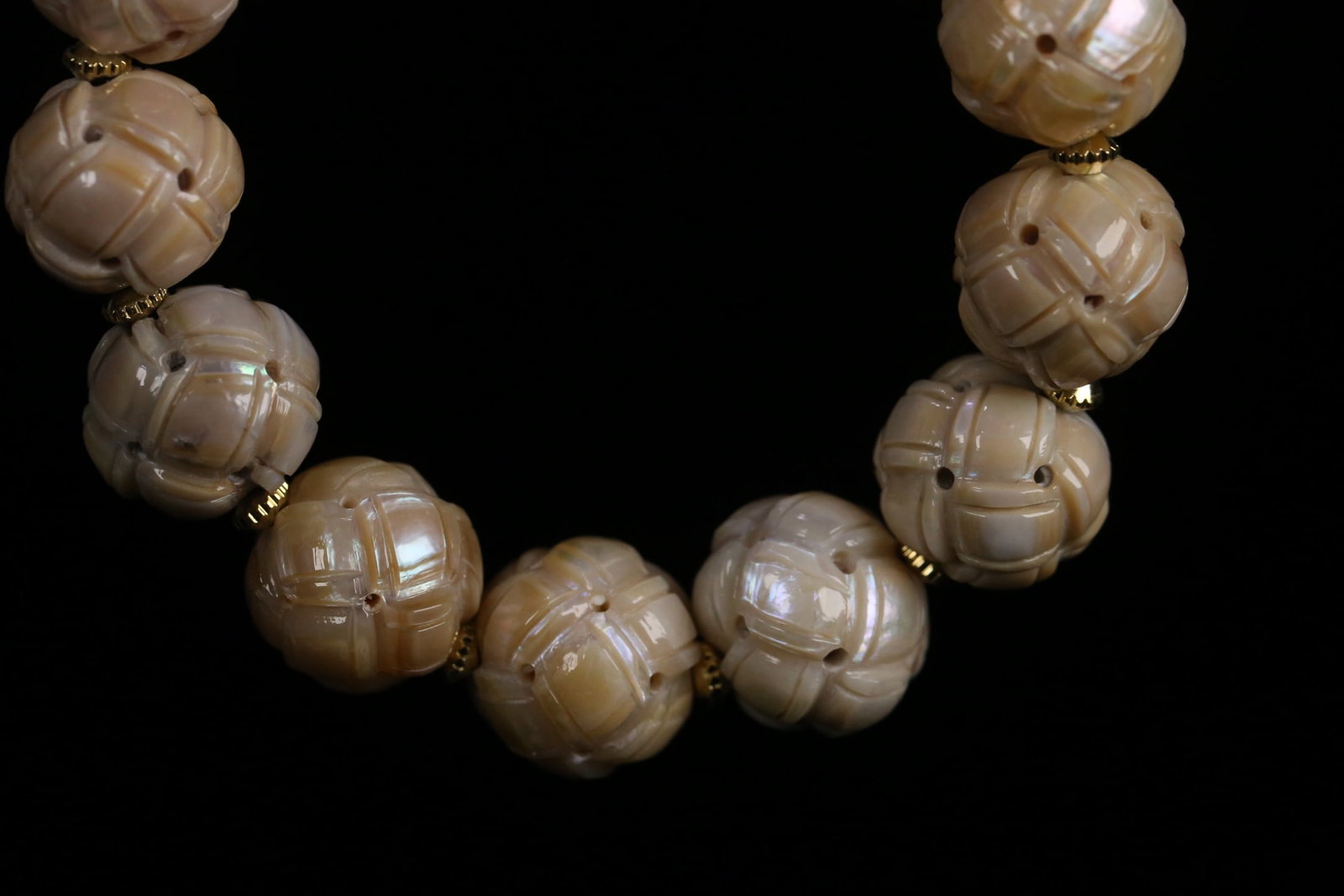 An Exquisite Pearl Bracelets - 5