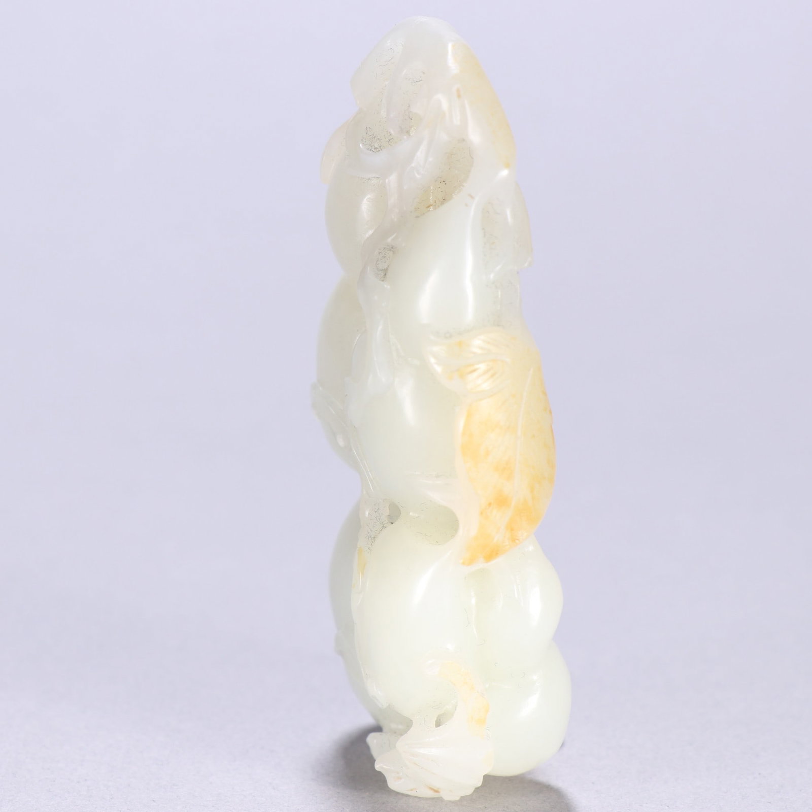 An Exquisite White Jade Bats Pattern Hand Piece - 5