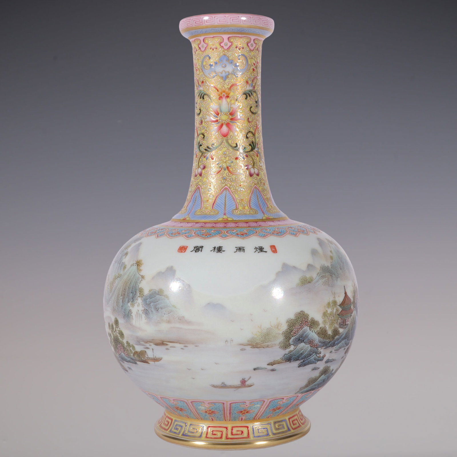 An Exquisite Enamel Lotus Pattern Landscape Pattern Vase - 5