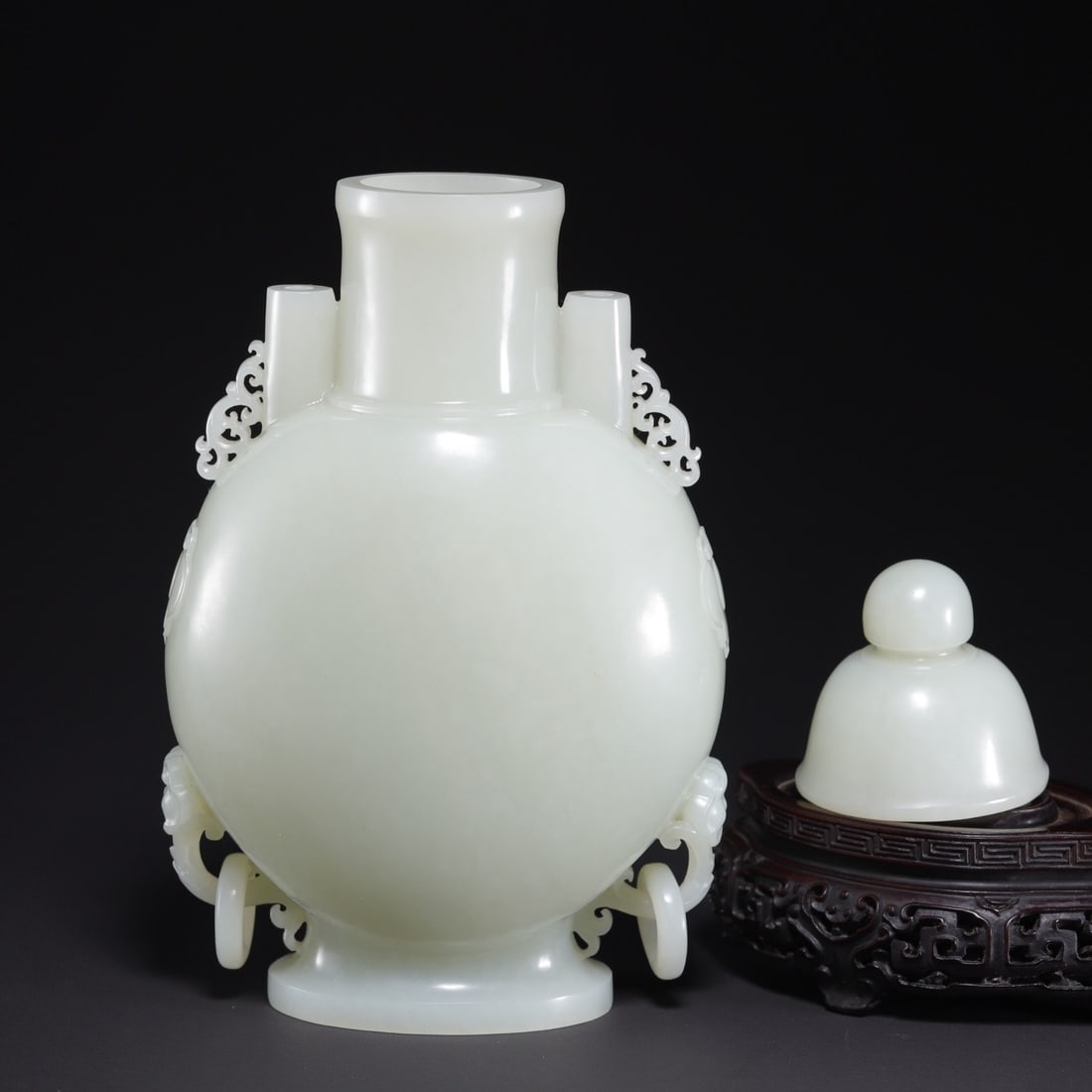 An Exquisite White Jade Crane Pattern Ganoderma lucidum Pattern Vase - 3