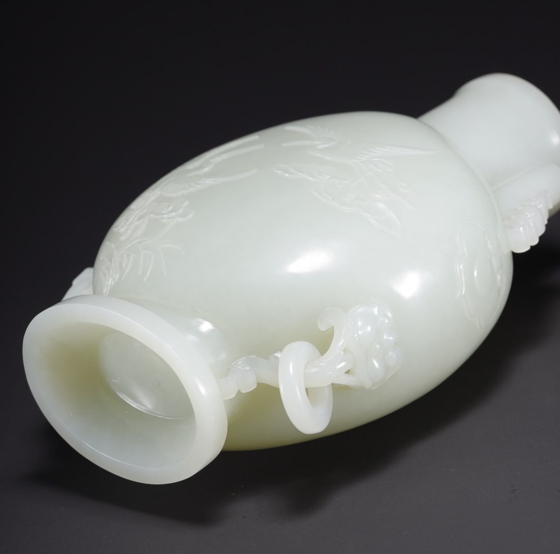 An Exquisite White Jade Crane Pattern Ganoderma lucidum Pattern Vase - 7