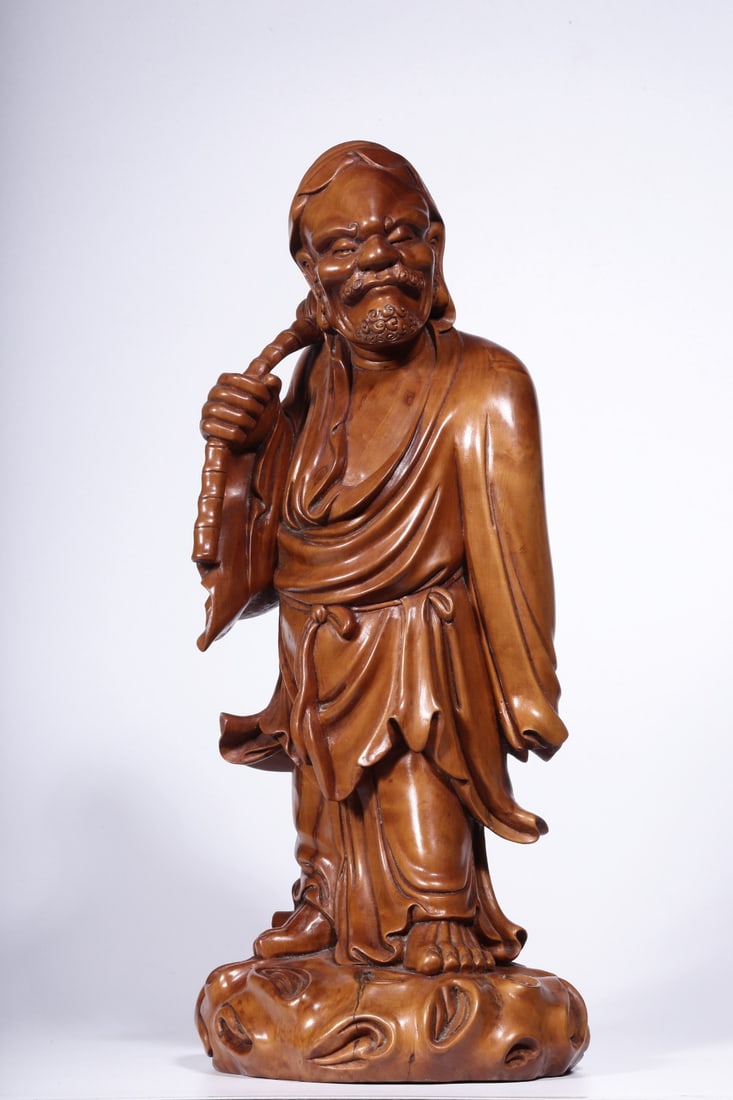 An Exquisite Boxwood Statue of Dharma Ornament: An Exquisite Boxwood Statue of Dharma Ornament Qing Dynasty, China Size:12.2inx5.1inx4.3in Weight:1249g黄杨木达摩立像 中国清代
