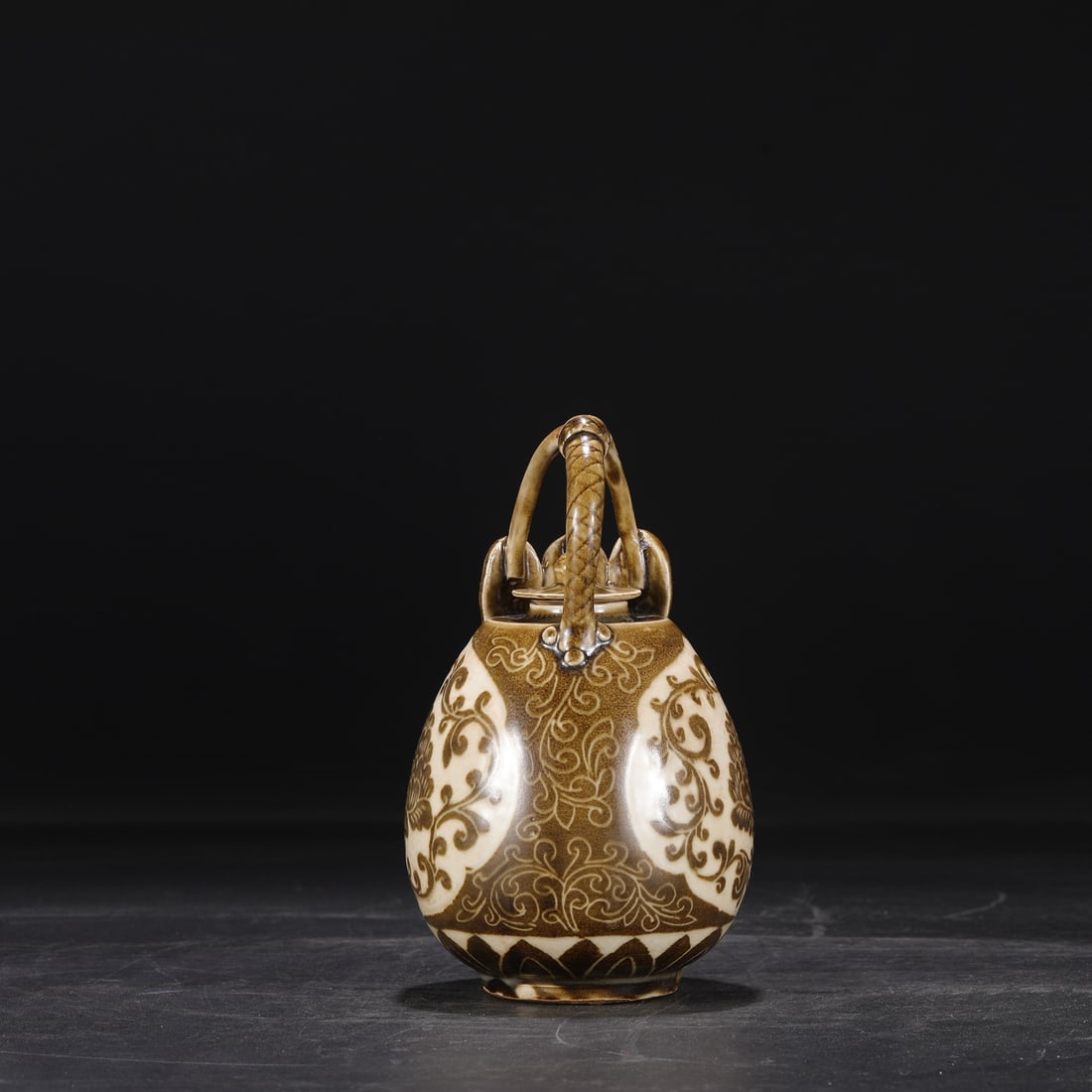 An Exquisite Ding yao Flower Pattern Ewer - 7