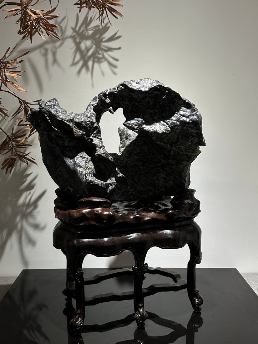 An Exquisite Lingbi Stone Ornament: An Exquisite Lingbi Stone Ornament Qing Dynasty, China Size:24inx13.4inx8.3in灵璧石【虬龙抱月】摆件 中国清代