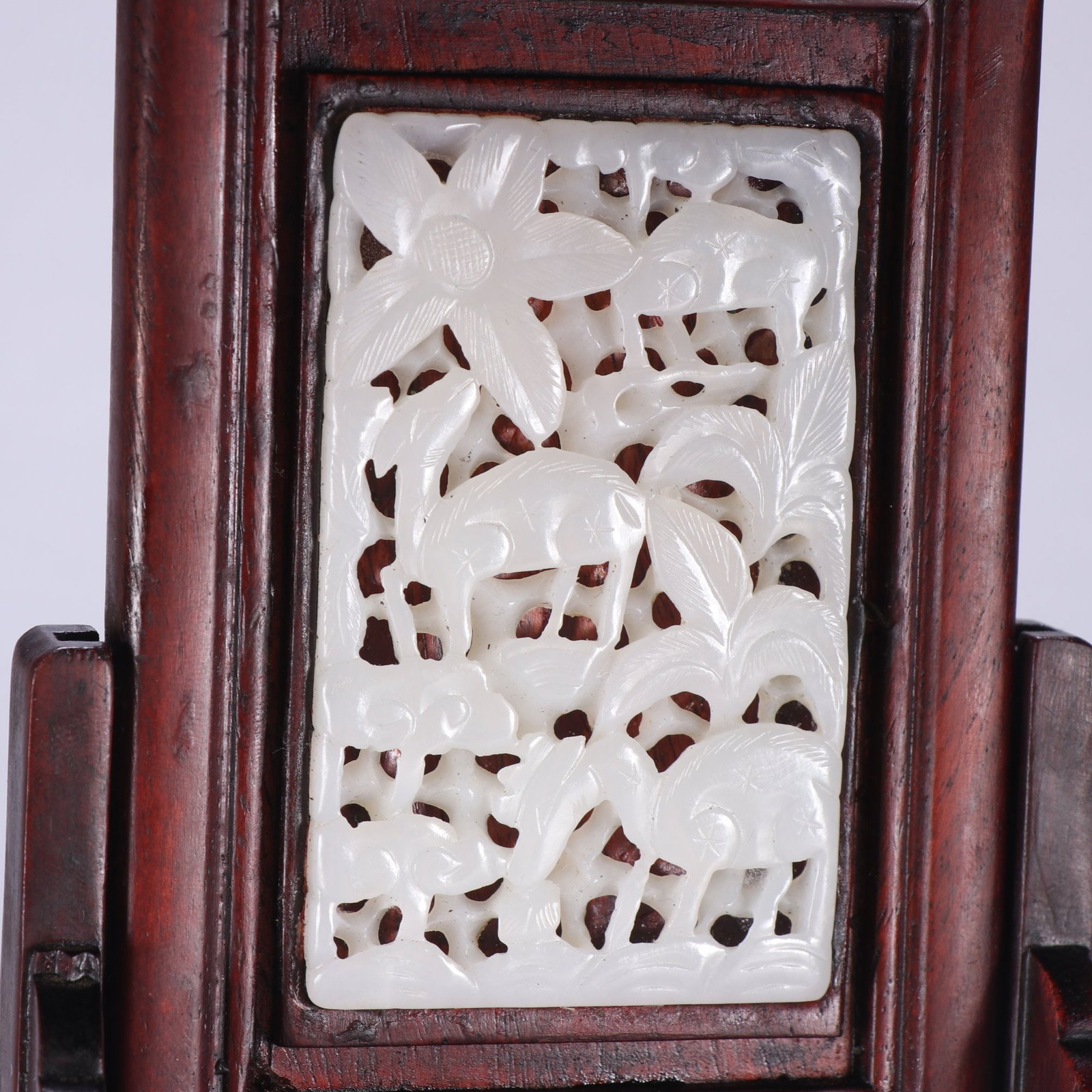 An Exquisite White Jade Sika Deer Pattern Flower Pattern Screen - 2