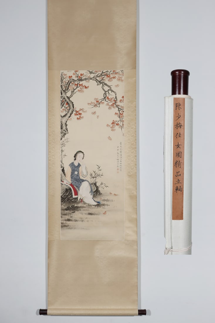 A Chinese Vertical Scroll Ink Painting of Woman on Paper: A Chinese Vertical Scroll Ink Painting of Woman on Paper Chen shaomei Without frame Size:39.8inx15in陈少梅仕女圖 纸本立轴Without frame Size: