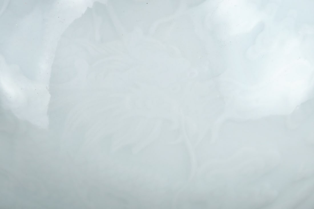 An Exquisite White Glaze Dragon Pattern Vase - 3