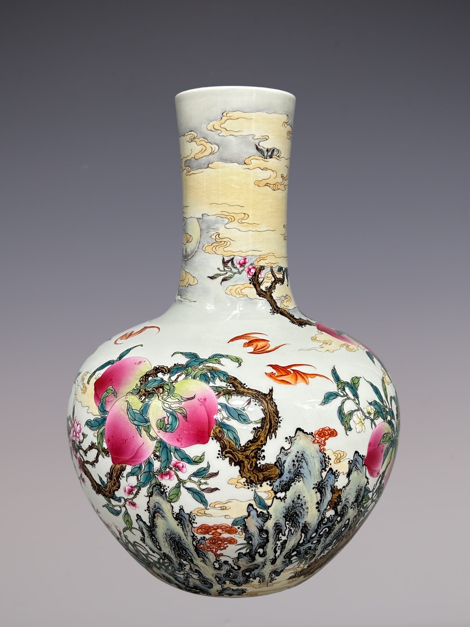 An Exquisite Enamel Bats and Peach Pattern Vase: An Exquisite Enamel Bats and Peach Pattern Vase Qing Dynasty, China Qianlong Six-character Mark Size:16.9inx11.8in珐琅彩夜桃图（九福九ळ