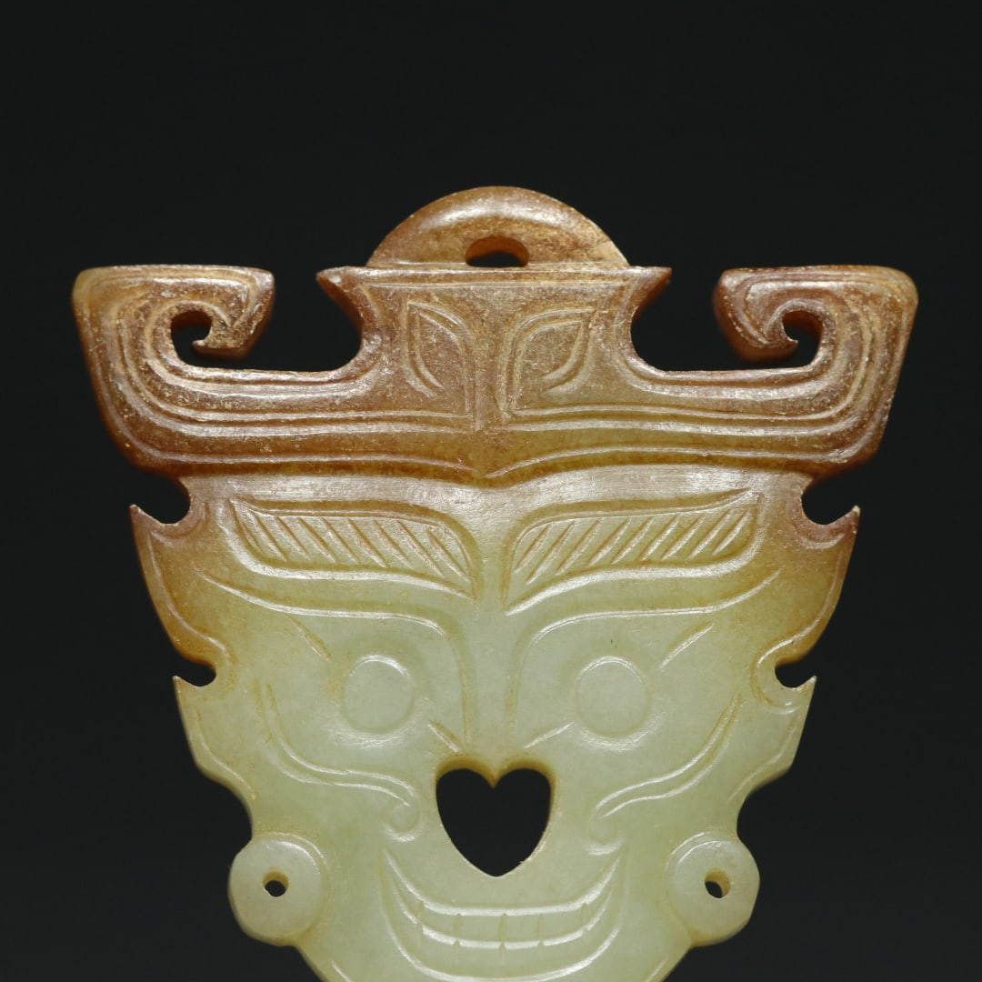 An Exquisite White Jade Human Face Pattern Pendant - 4