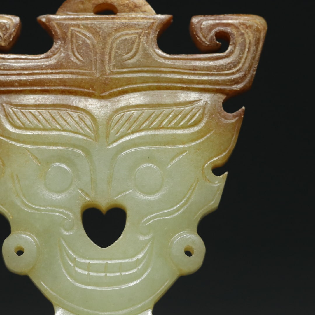 An Exquisite White Jade Human Face Pattern Pendant - 7