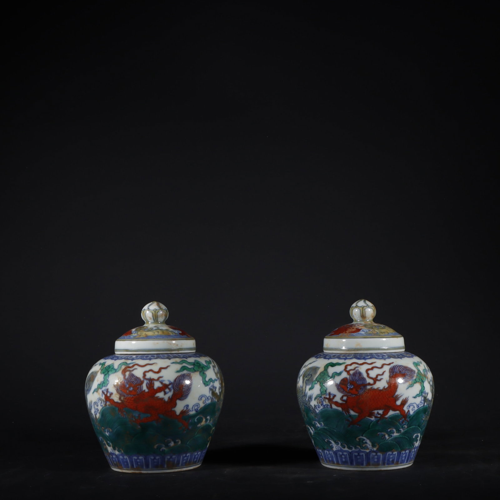 A Pair of Exquisite Doucai Auspicious Beast Pattern Seawater Pattern Jar (1 of 10)