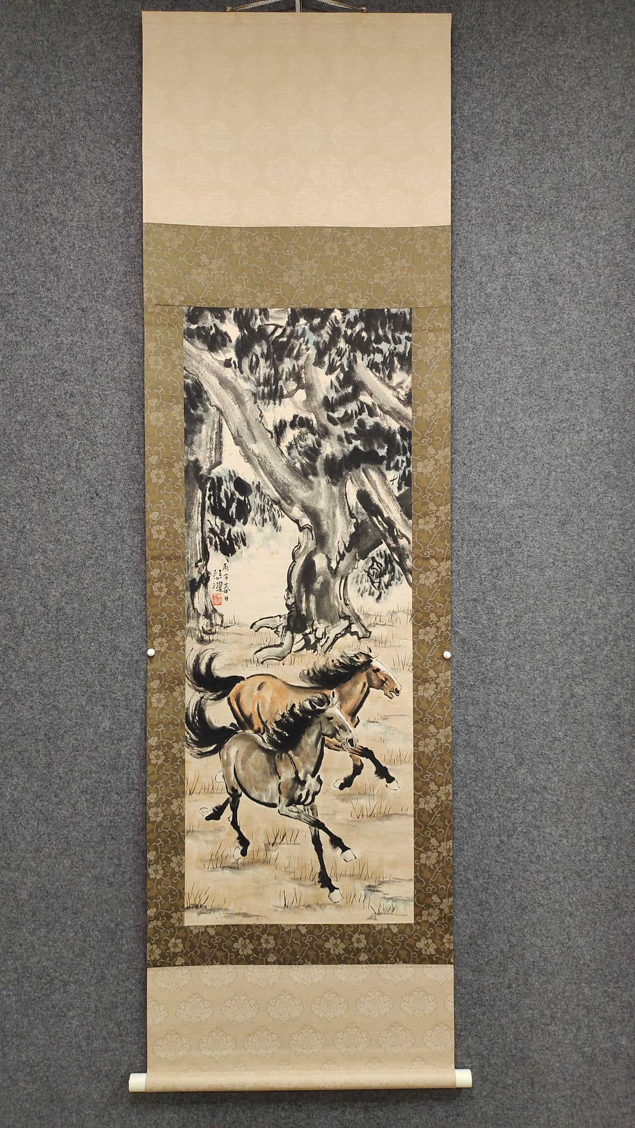 A Chinese Vertical Scroll Ink Painting of Horse on Paper: A Chinese Vertical Scroll Ink Painting of Horse on Paper Xu beihong Without frame Size:15.7inx42.5in徐悲鸿马 纸本立轴Without frame Size:40cmx108cm