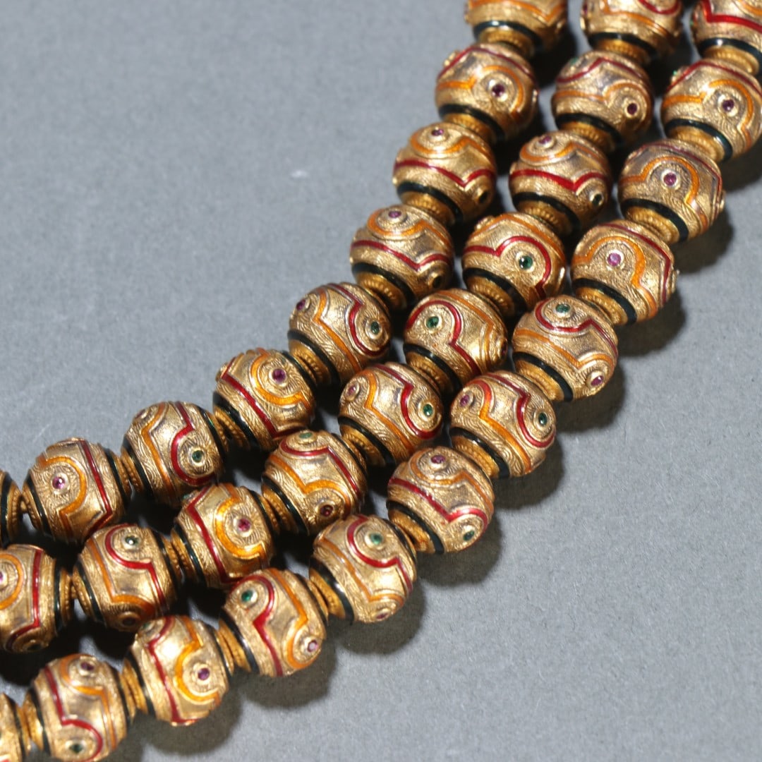 An Exquisite Gilt Bronze Bracelets - 4