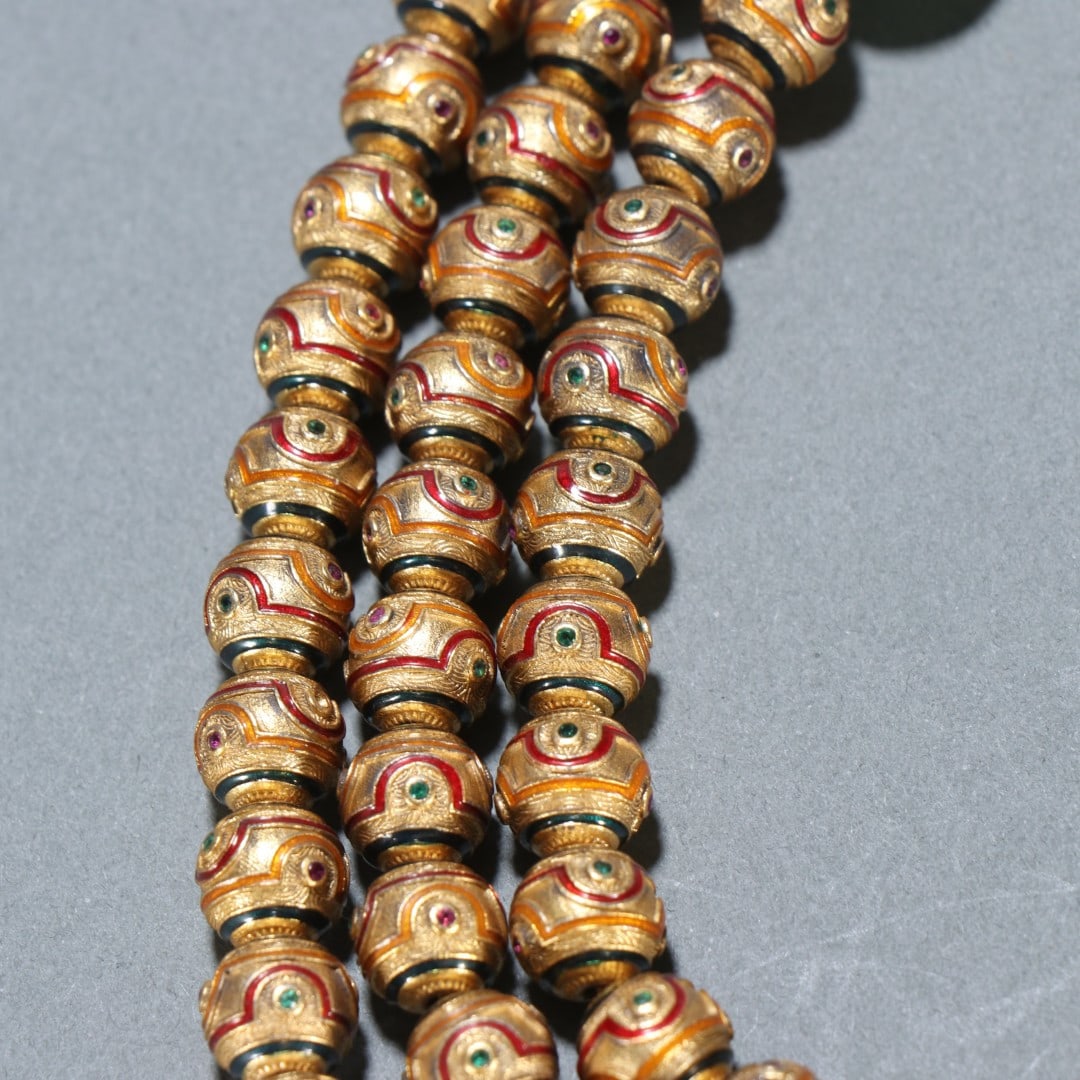 An Exquisite Gilt Bronze Bracelets - 5