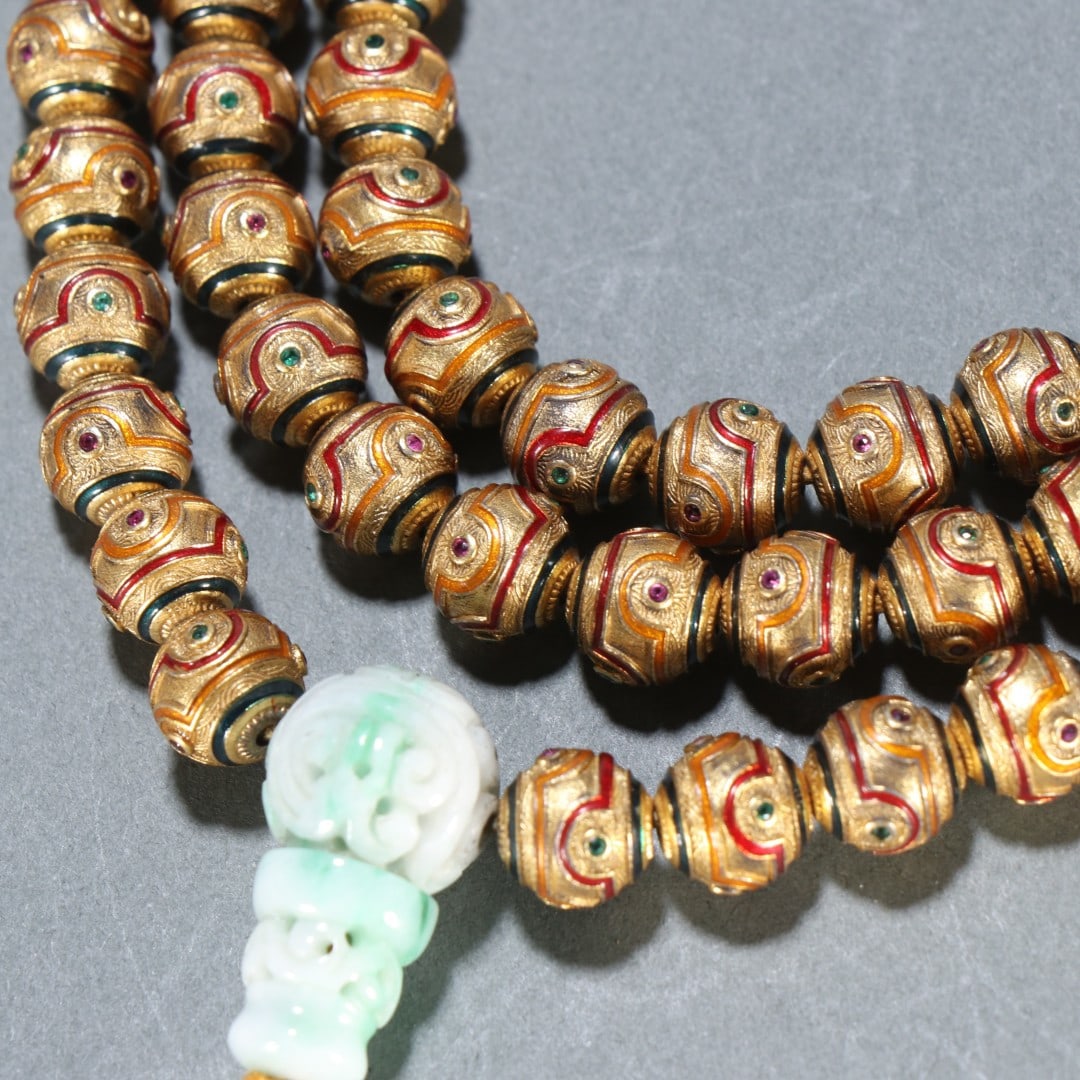 An Exquisite Gilt Bronze Bracelets - 6