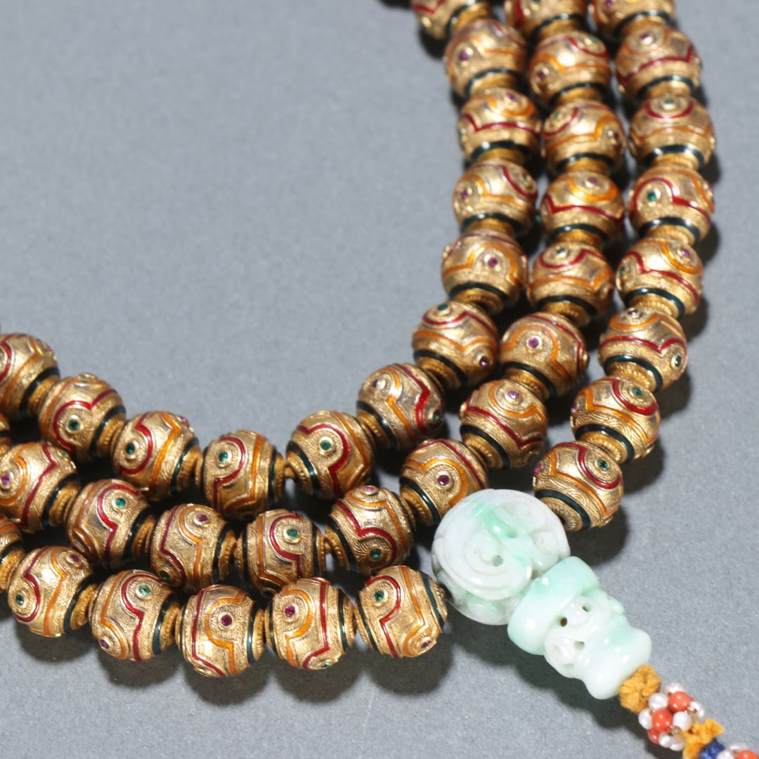 An Exquisite Gilt Bronze Bracelets - 8