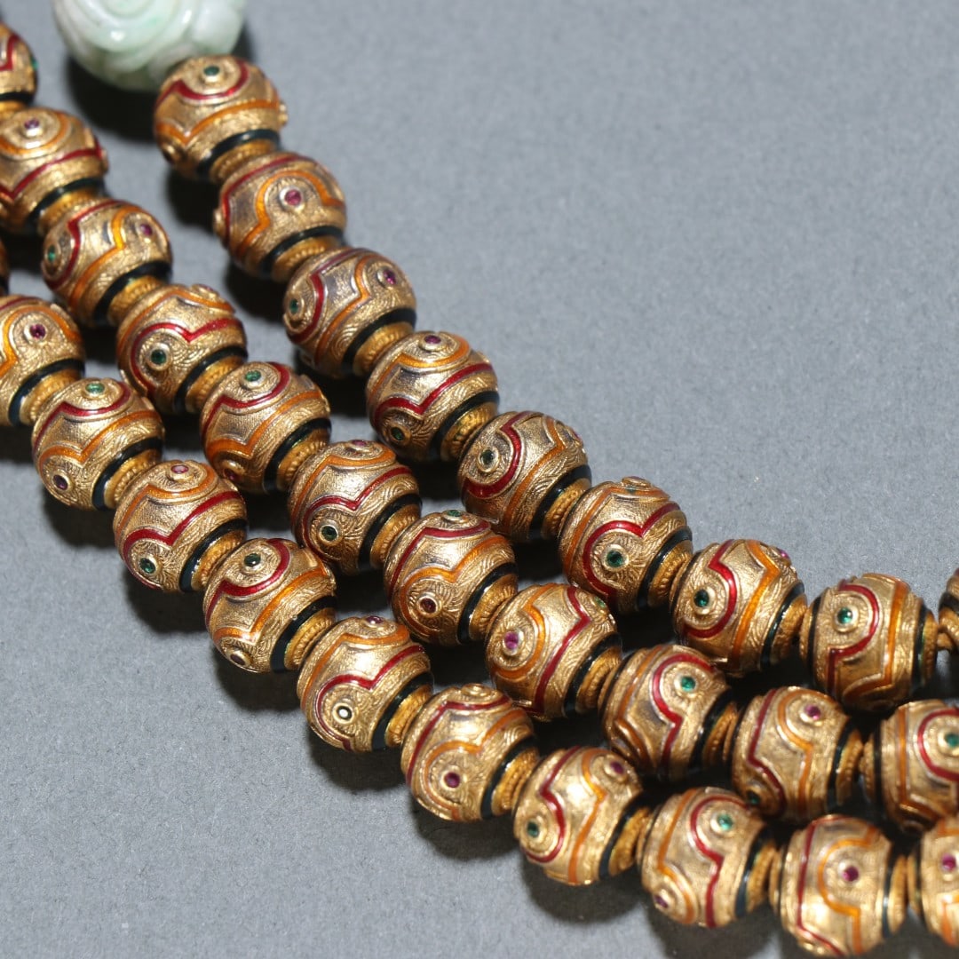 An Exquisite Gilt Bronze Bracelets - 9