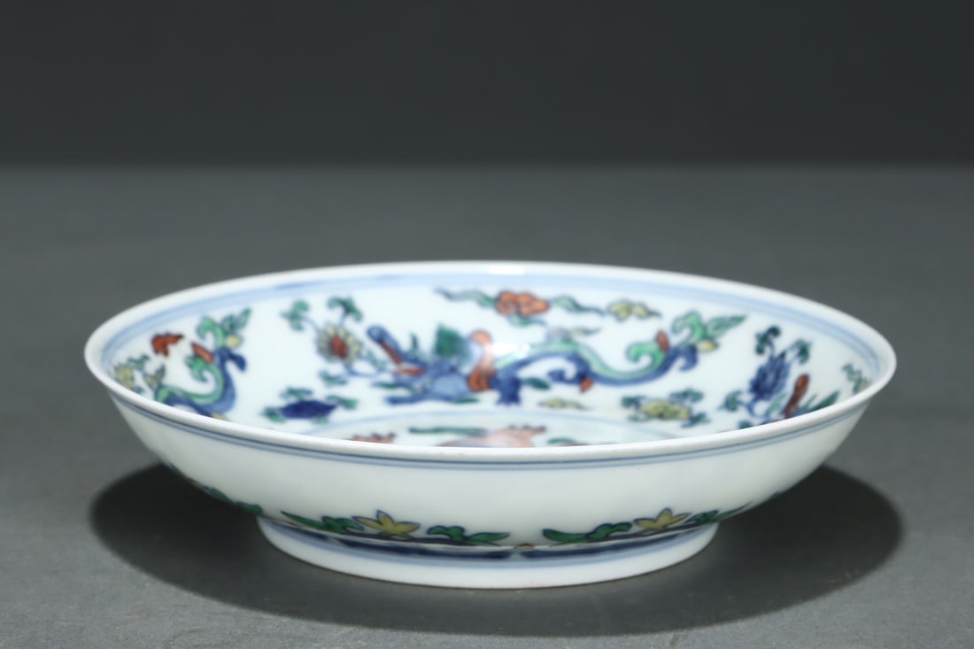 An Exquisite Doucai Dragon Pattern Flower Pattern Plate - 4