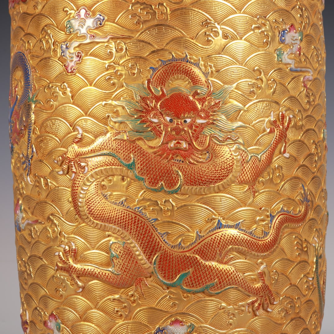 An Exquisite Enamel Dragon Pattern Seawater Pattern Lotus Pattern Vase - 3