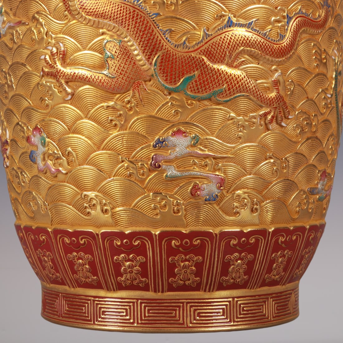An Exquisite Enamel Dragon Pattern Seawater Pattern Lotus Pattern Vase - 4