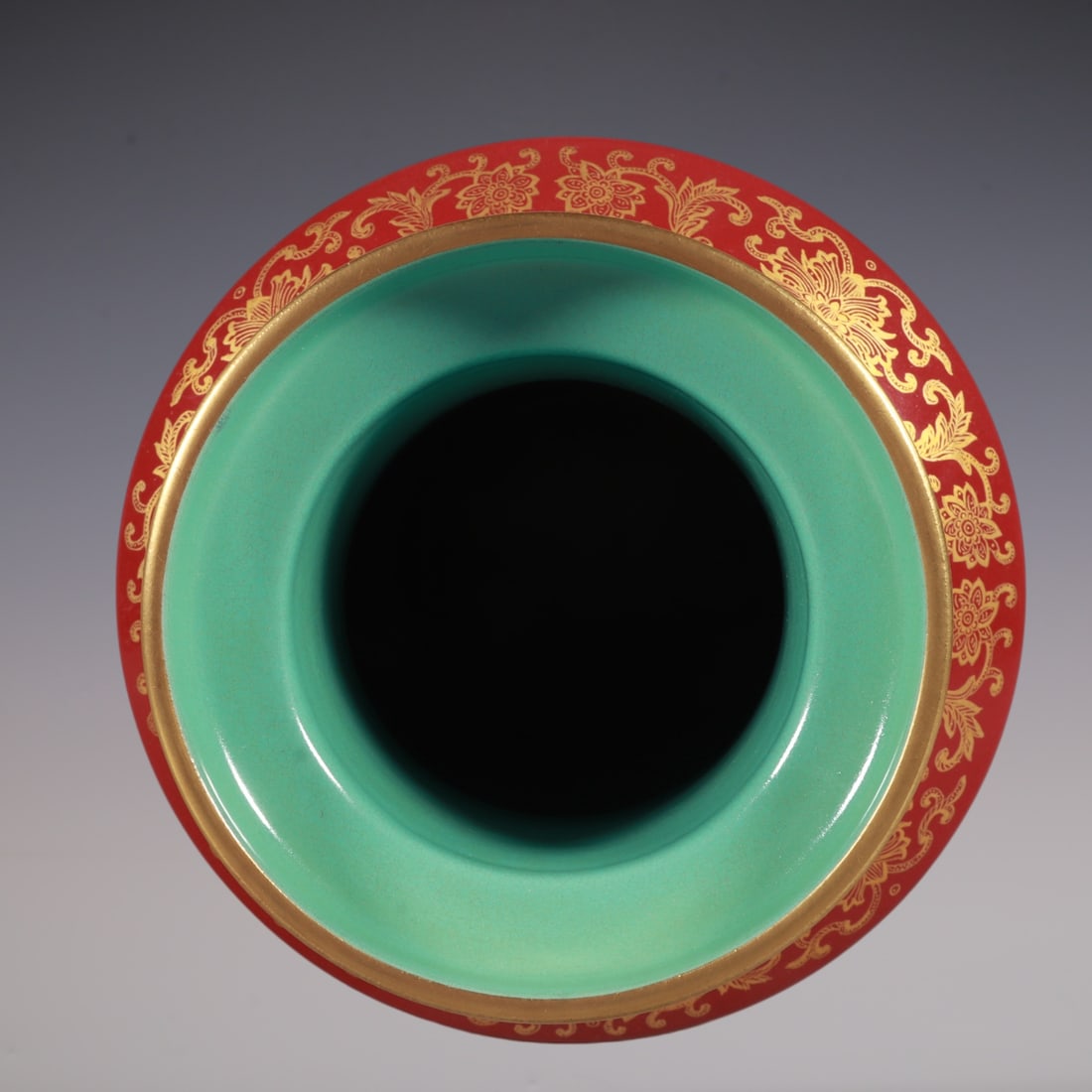 An Exquisite Enamel Dragon Pattern Seawater Pattern Lotus Pattern Vase - 8