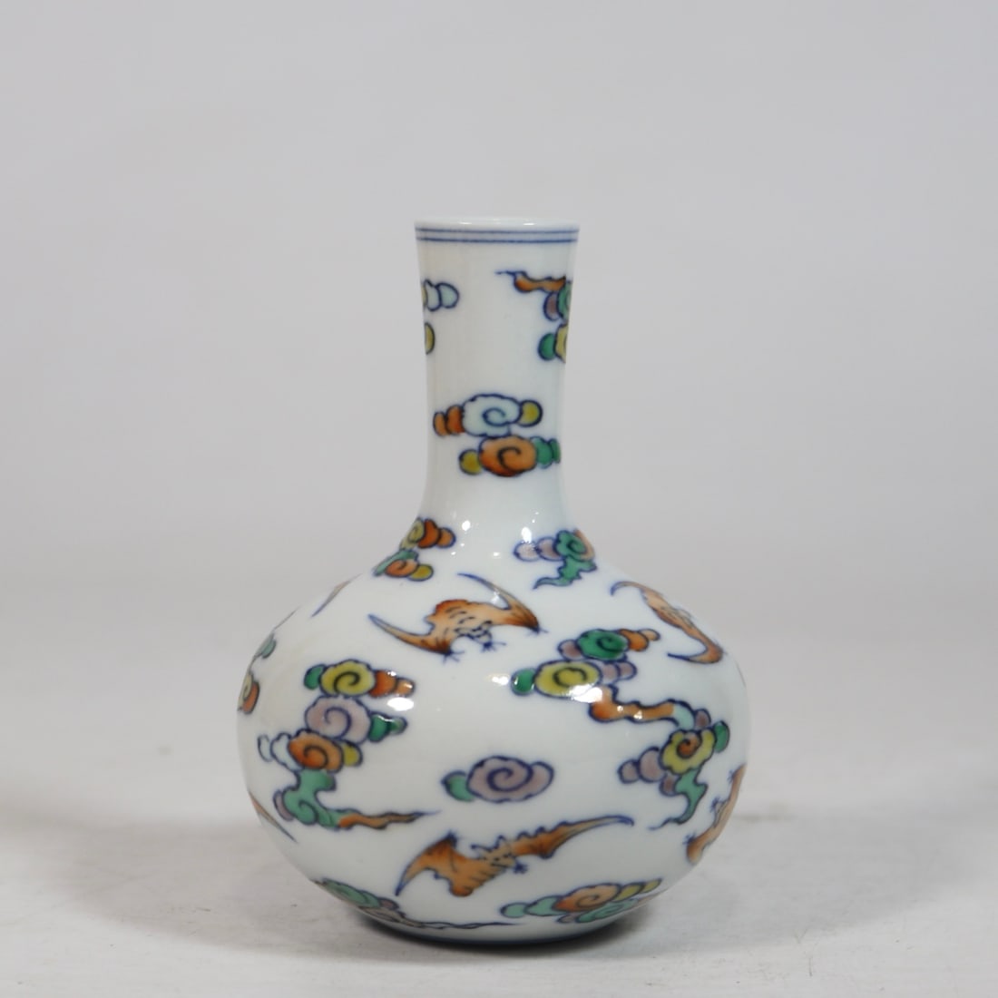 An Exquisite Doucai Bats Pattern Vase - 2