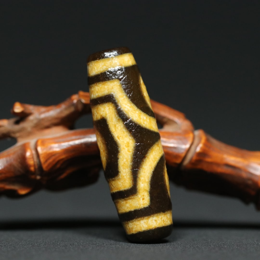 An Exquisite Dzi Bead Pendant - 4