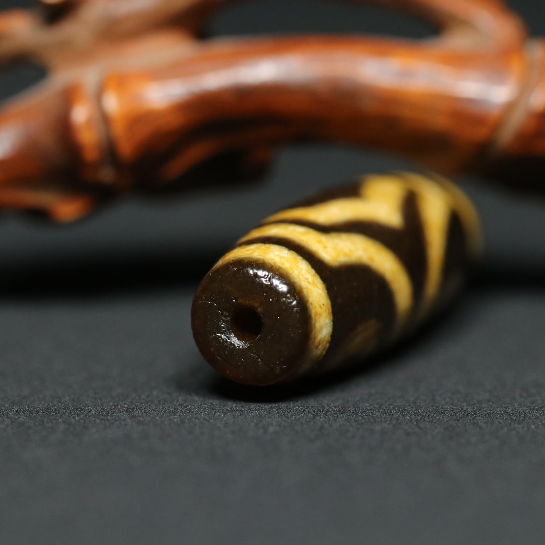 An Exquisite Dzi Bead Pendant - 5