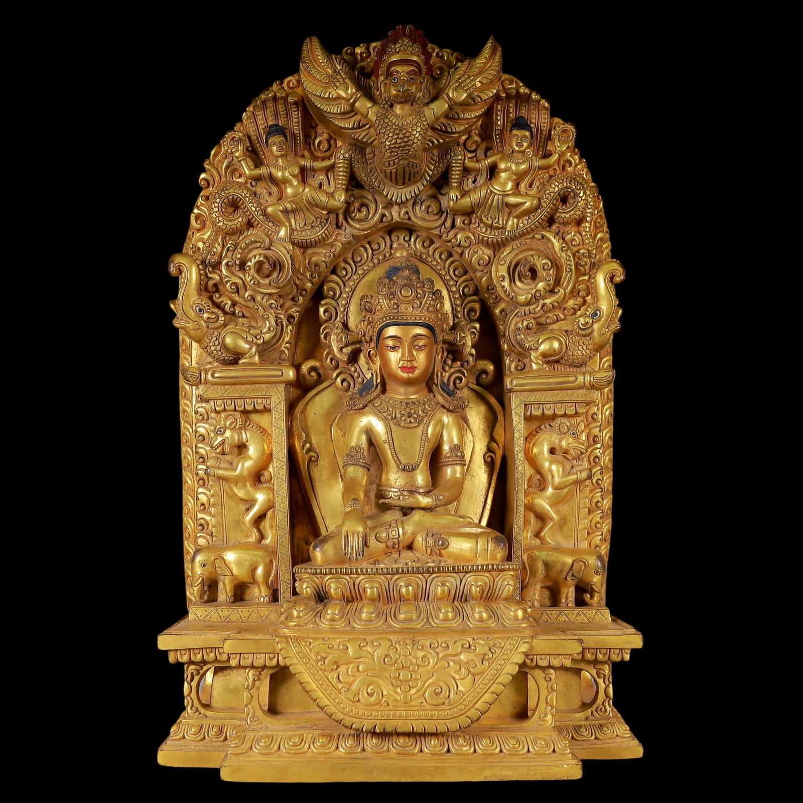 An Exquisite Gilt Bronze Statue of Tara: An Exquisite Gilt Bronze Statue of Tara Qing Dynasty, China Qianlong Six-character Mark Size:12.6inx10.6inx19.7in Weight:18350g铜鎏金度母佛像 中国