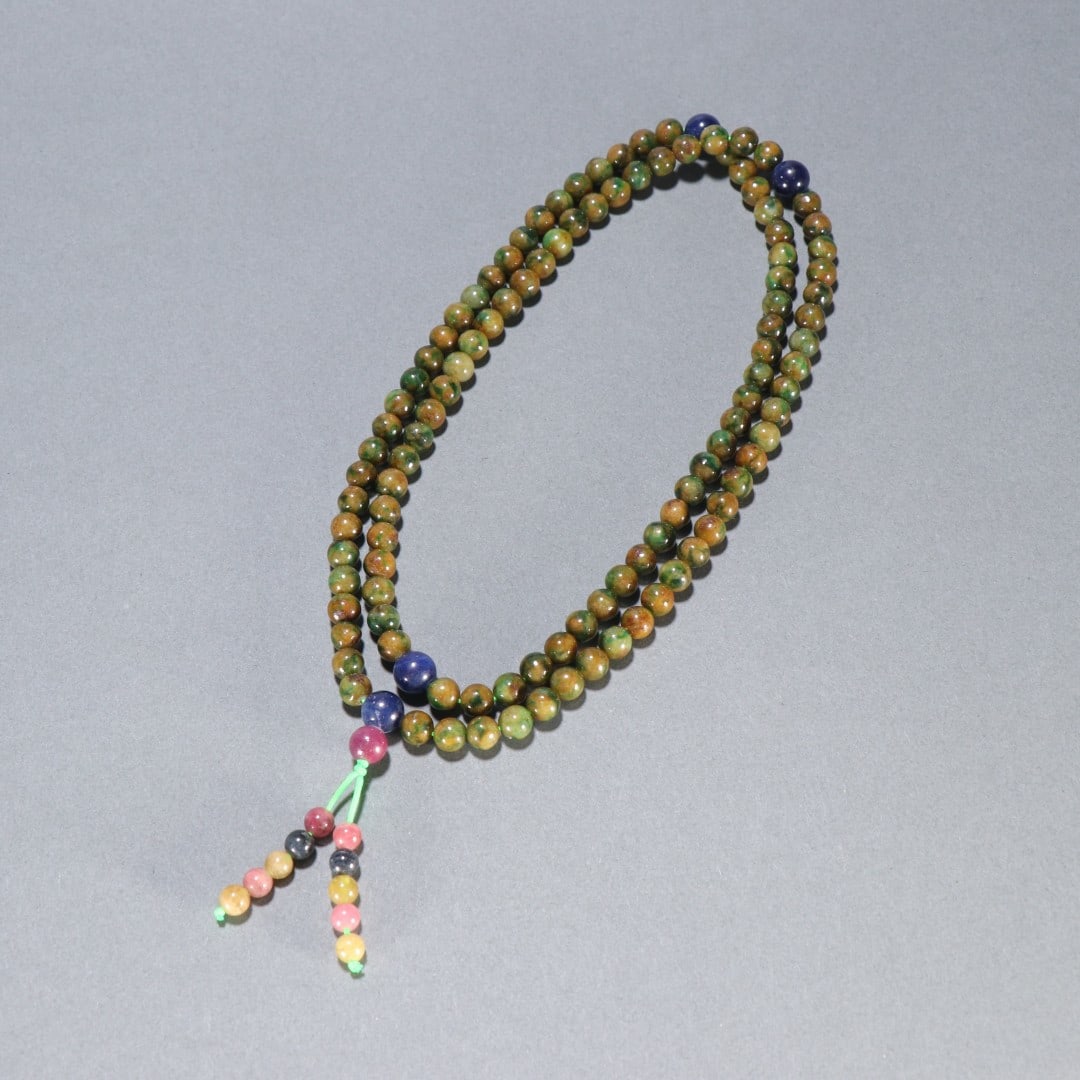 An Exquisite Jadeite Bracelets